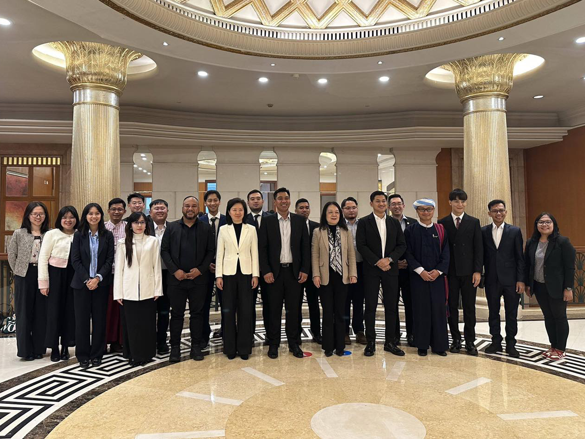 ‘วัชรากร’-ร่วมศึกษาดูงานและแลกเปลี่ยนองค์ความรู้ด้านการพัฒนาเศรษฐกิจ-เทคโนโลยี-ที่เฉิงตู-ประเทศจีน-ในนามเพื่อไทย