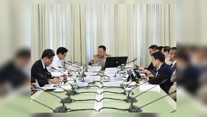 นายกฯประชุมรับมือน้ำมันโลกพุ่งแตะ-100-เหรียญ-–-เร่งผลิต-e20/e85-สร้างส่วนต่างให้น้ำมันถูกลง