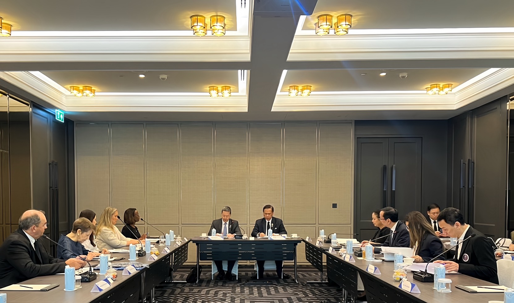 ผู้ช่วยรัฐมนตรีประจำกระทรวงการต่างประเทศเป็นประธานกรรมการมูลนิธิการศึกษาไทย-–-อเมริกัน-–-กระทรวงการต่างประเทศ