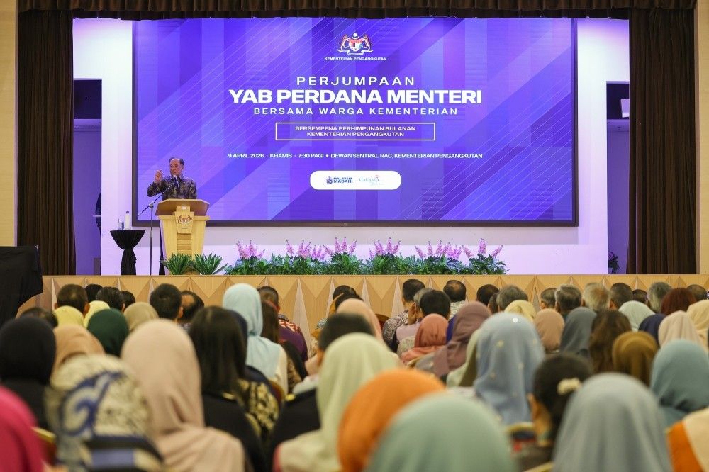 นายกรัฐมนตรีมาเลเซียชี้-“สงครามดันค่าขนส่งและประกันพุ่ง-แต่เศรษฐกิจมาเลเซียยังแข็งแกร่ง”