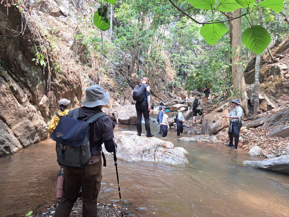 “รองผู้ว่าฯ-แม่ฮ่องสอน”-ลุยสำรวจเส้นทางป่าต้นน้ำ-ดันแหล่งท่องเที่ยวใหม่สุดอันซีน
