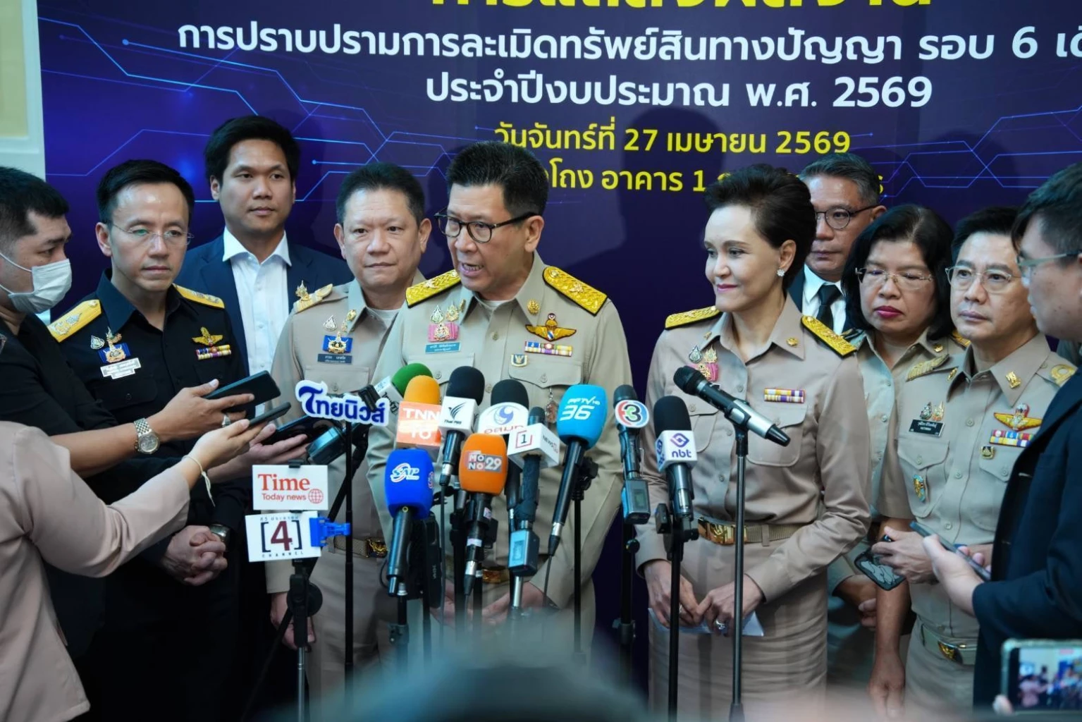 รัฐปราบสินค้าละเมิดลิขสิทธิ์-6-เดือน-ยึด-13-ล้านชิ้น-ป้องเศรษฐกิจ-2.3-พันล้าน