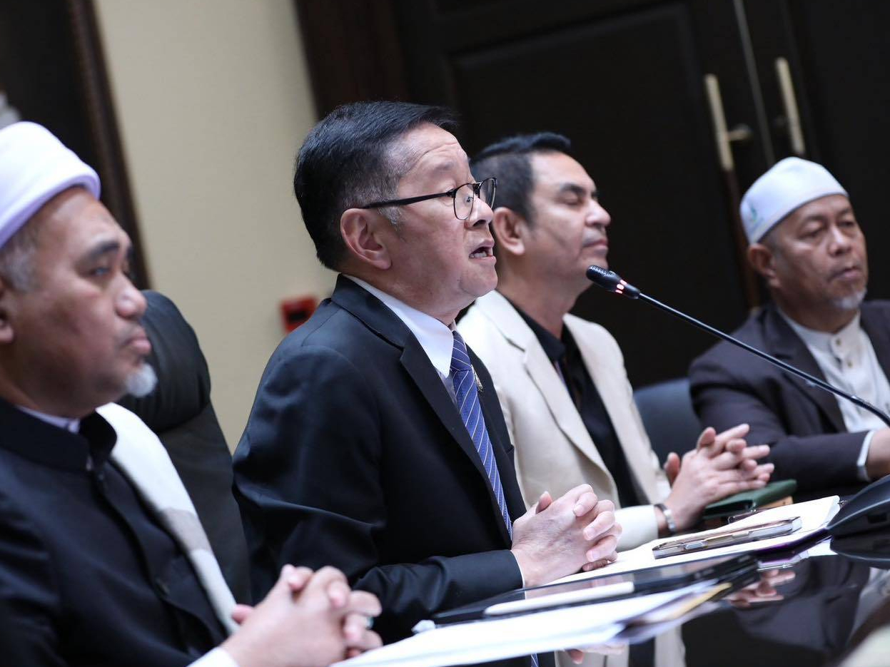 “รมวประเสริฐ”-เปิดโต๊ะถกการศึกษา-จชต-เดินหน้ายกระดับคุณภาพ-รร.เอกชนปอเนาะ-ตาดีกา-ยัน!-คือทีมเดียวกัน-พร้อมเปิดกว้างรับฟังทุกเสียง