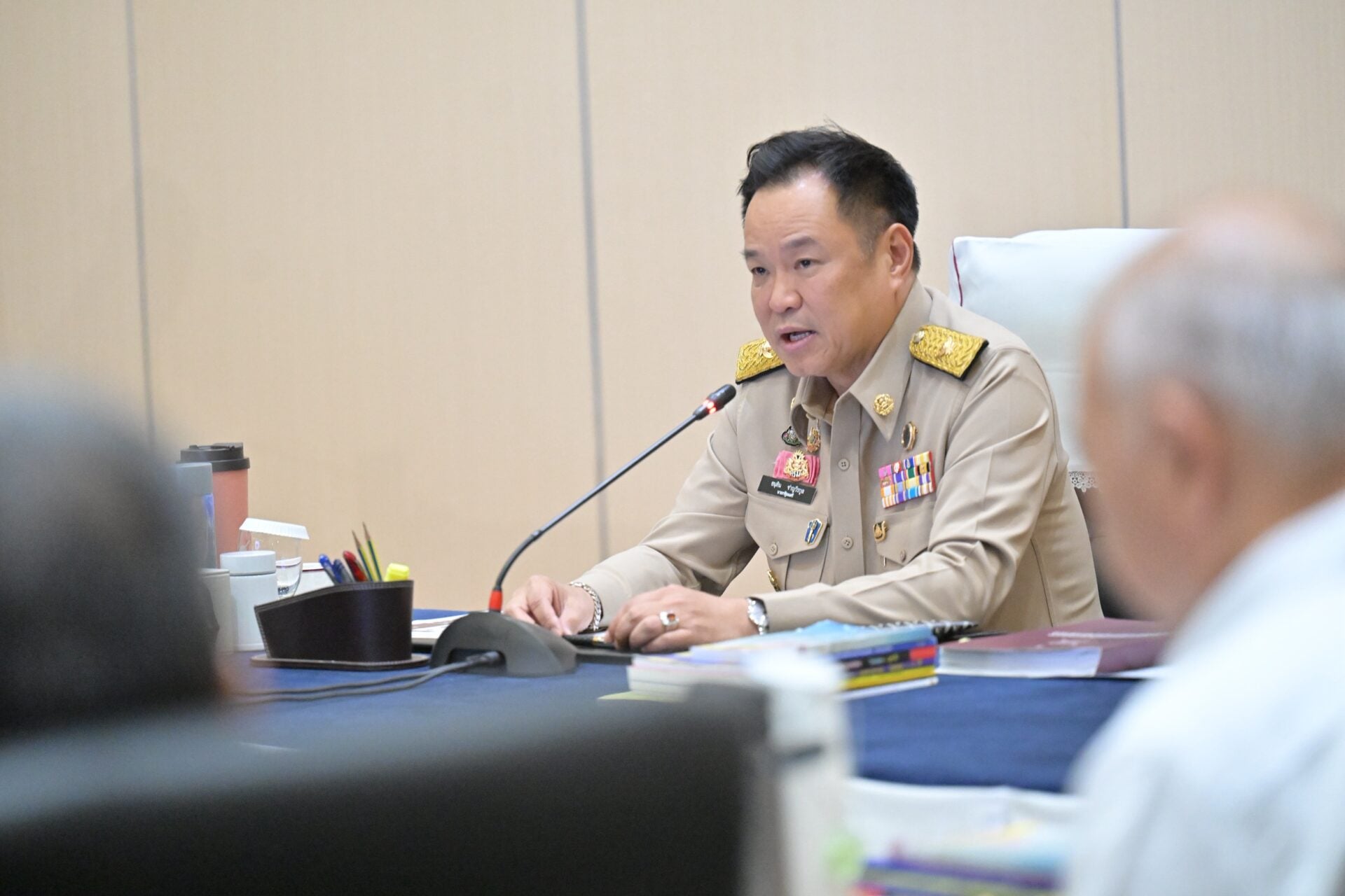 ร้อน!-อนุทินเรียก-‘เอกนิติ-วิทัย’-หารือด่วนเรื่องเศรษฐกิจ