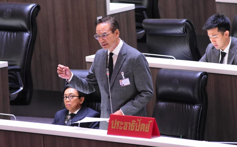‘กรณ์’-ย้ำ-3-ประเด็น-ปกป้องวินัยการคลัง-ไม่ให้เศรษฐกิจไทยล่มสลาย-เตรียมยื่นศาลตัดสิน-พรก.กู้เงิน