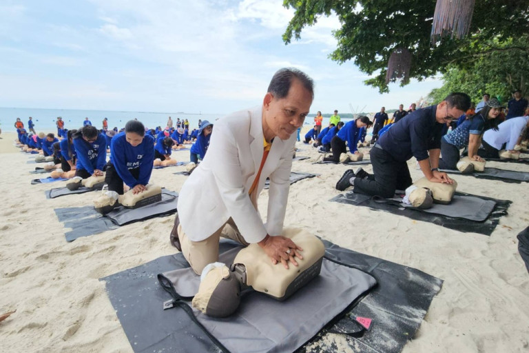สท่องเที่ยวเกาะเสม็ด-จับมือ-รพ.กรุงเทพระยอง-อบรมสถานประกอบการฝึกช่วยชีวิตเบื้องต้น