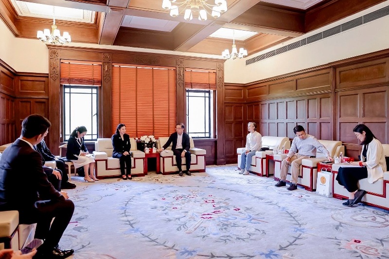 ผู้ว่าการ-ททท.-หารือทางการเซี่ยงไฮ้-ร่วมกันพัฒนาคุณภาพและมาตรฐานการบริการ-เพื่อส่งเสริมการเดินทางไทย-จีน-บนรากฐานแห่งความสัมพันธ์ที่มีมาอย่างยาวนาน-สู่การบูรณาการการท่องเที่ยวยั่งยืน