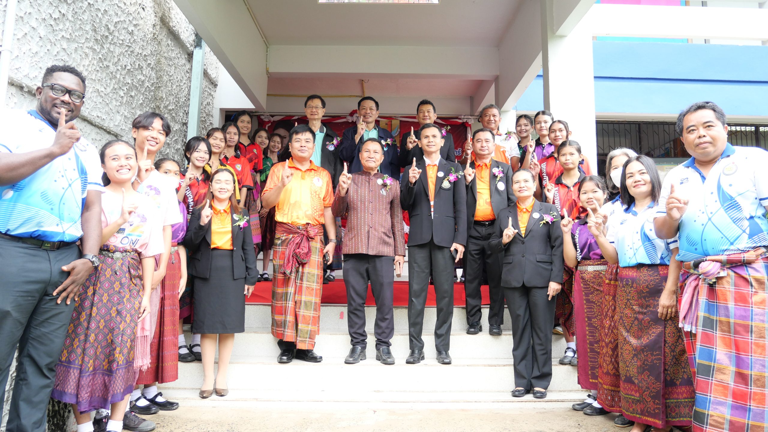 การติดตามผลการดำเนินงานจังหวัด-อำเภอ-และชมรม-to-be-number-one-ระดับประเทศ-(รอบลงพื้นที่)-ประจำปี-2568-ณ-โรงเรียนกระเทียมวิทยา-จ.สุรินทร์