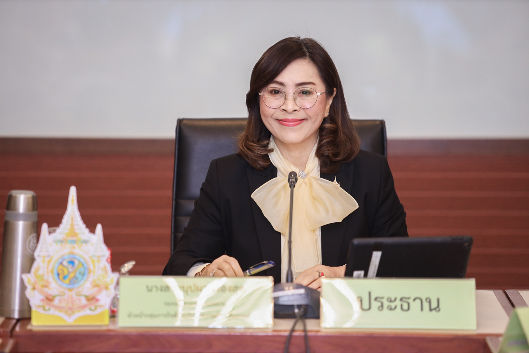 ปลัดกระทรวงแรงงาน-มอบ-รองปลัดฯ-เป็นประธานการประชุมคณะอนุกรรมการขับเคลื่อนนโยบายส่งเสริมและพัฒนาการรับงานไปทำที่บ้าน-ครั้งที่-2/2568-–-กระทรวงแรงงาน