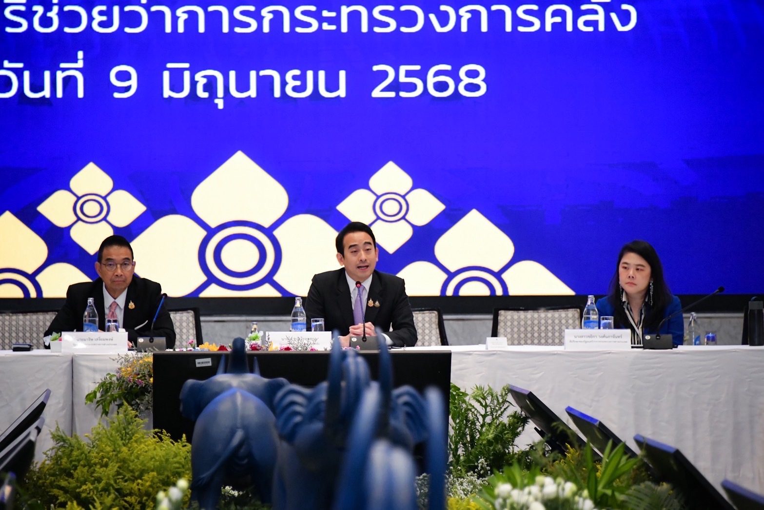 การหารือเพื่อขับเคลื่อนการทูตเศรษฐกิจเชิงรุกในมิติที่สำคัญระหว่างการประชุมเอกอัครราชทูตและกงสุลใหญ่ทั่วโลก-ประจำปี-2568-–-กระทรวงการต่างประเทศ