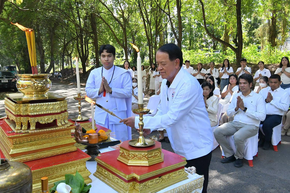 โรงเรียนสาธิต-มหาวิทยาลัยศิลปากร-จัดพิธีบวงสรวงการปรับปรุงและพัฒนาพื้นที่