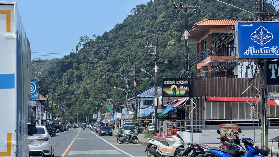 นทท.เที่ยวเกาะช้างทะลัก-2-วันนับหมื่น-ต่างชาติยังไม่กลับ-หลังไฟล์ทบินเปลี่ยนแปลง