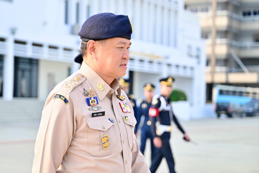 นายกฯ-ลงใต้เคลียร์หลายปัญหา-รวมปม-“แม่ทัพภาค-4”-เชื่อได้ข้อมูลมากกว่าอยู่กรุงเทพฯ-:-อินโฟเควสท์