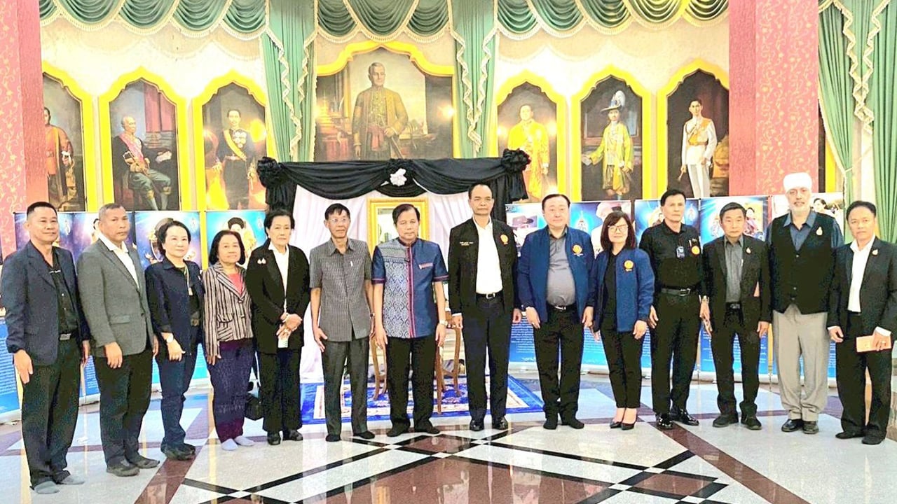 กมธ.พิทักษ์และเทิดทูนสถาบันฯ-หนุน-“หอเฉลิมพระเกียรติฯ-นครพนม”-ผลักดันสู่แหล่งท่องเที่ยว-|-เดลินิวส์