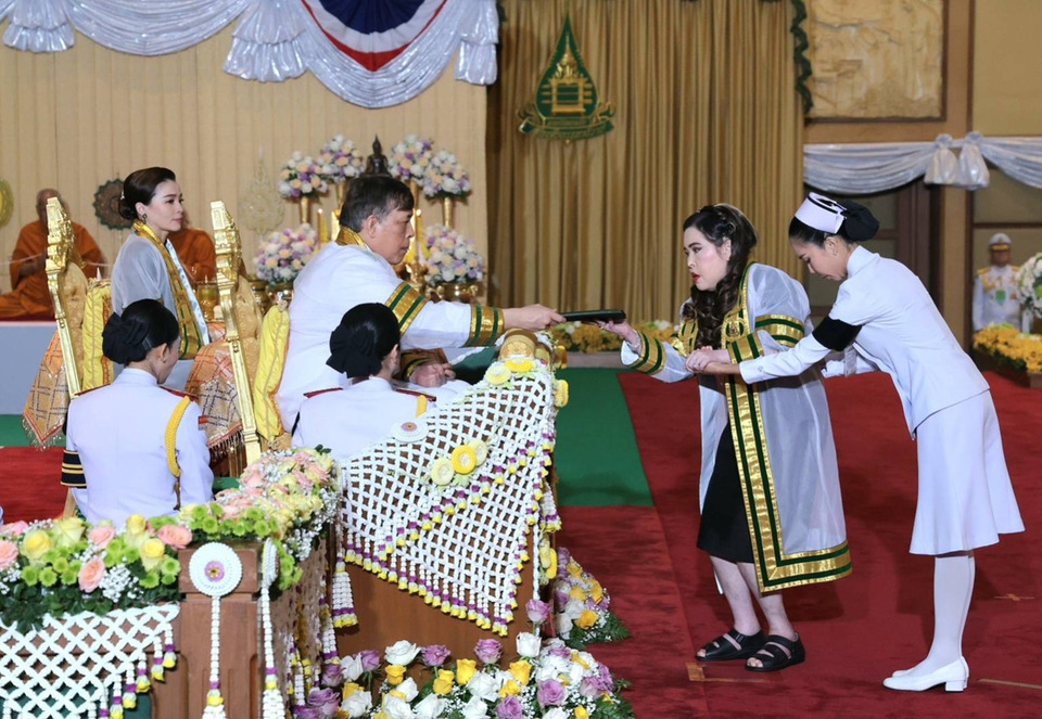“ในหลวง-พระราชินี”-พระราชทานปริญญาบัตร-แก่ผู้สำเร็จการศึกษาจากมหาวิทยาลัยสุโขทัยธรรมาธิราช-2566