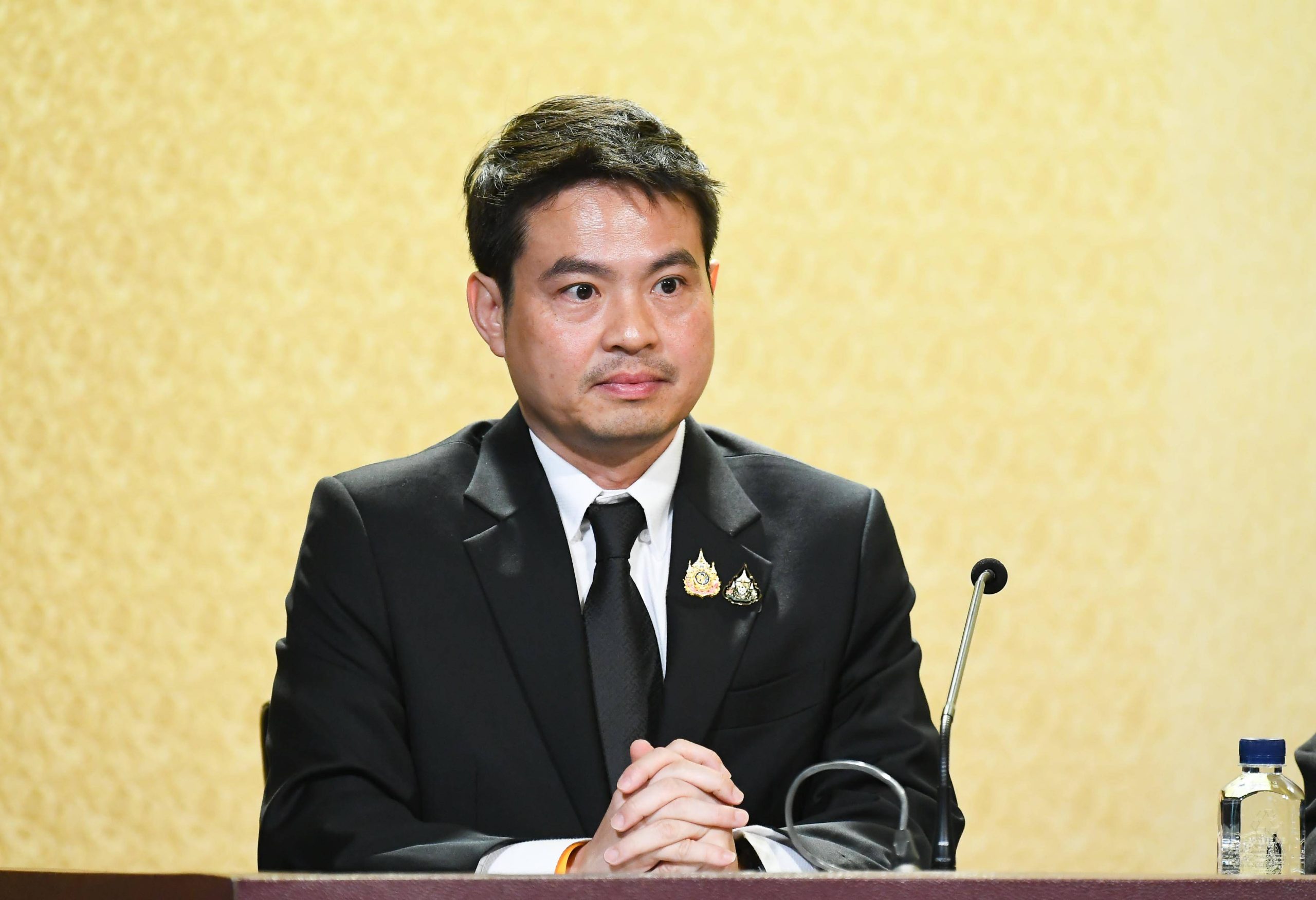 “ภราดร”-เผยพรกกู้เงินยังไม่เข้าครมเร็วๆ-นี้-อยู่ในขั้นตอนรอครม.เศรษฐกิจกลั่นกรอง-:-อินโฟเควสท์