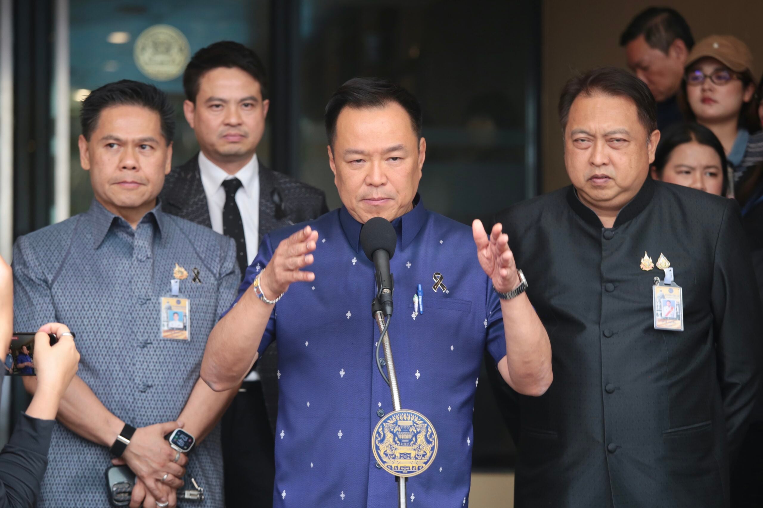 ‘อนุทิน’-เผยถก-ครมเศรษฐกิจนัดแรก-27-เมย.เล็งดึง-‘เม็ดเงิน’-เข้าระบบ-|-เดลินิวส์