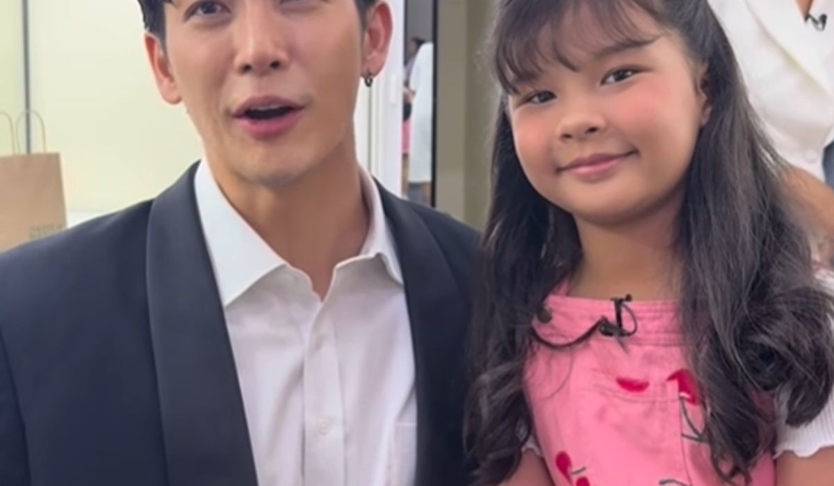 รวมรูปภาพของ-ใจฟู!-“ดีเจพุฒ”-มอบทุนการศึกษาให้-“น้องเอวา”-ลูกสาวแดนนี่-ศรีภิญโญ-รูปที่-4-จาก-5