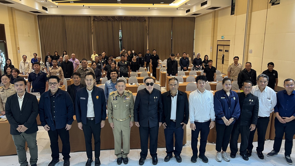 ตราดเปิดเวทีรับฟังสร้างถนนบูรพาชลทิตเฟส-3-ชูหนุนท่องเที่ยว-เศรษฐกิจ-ชาวบ้านห่วงกระทบเลี้ยงหอยนางรม