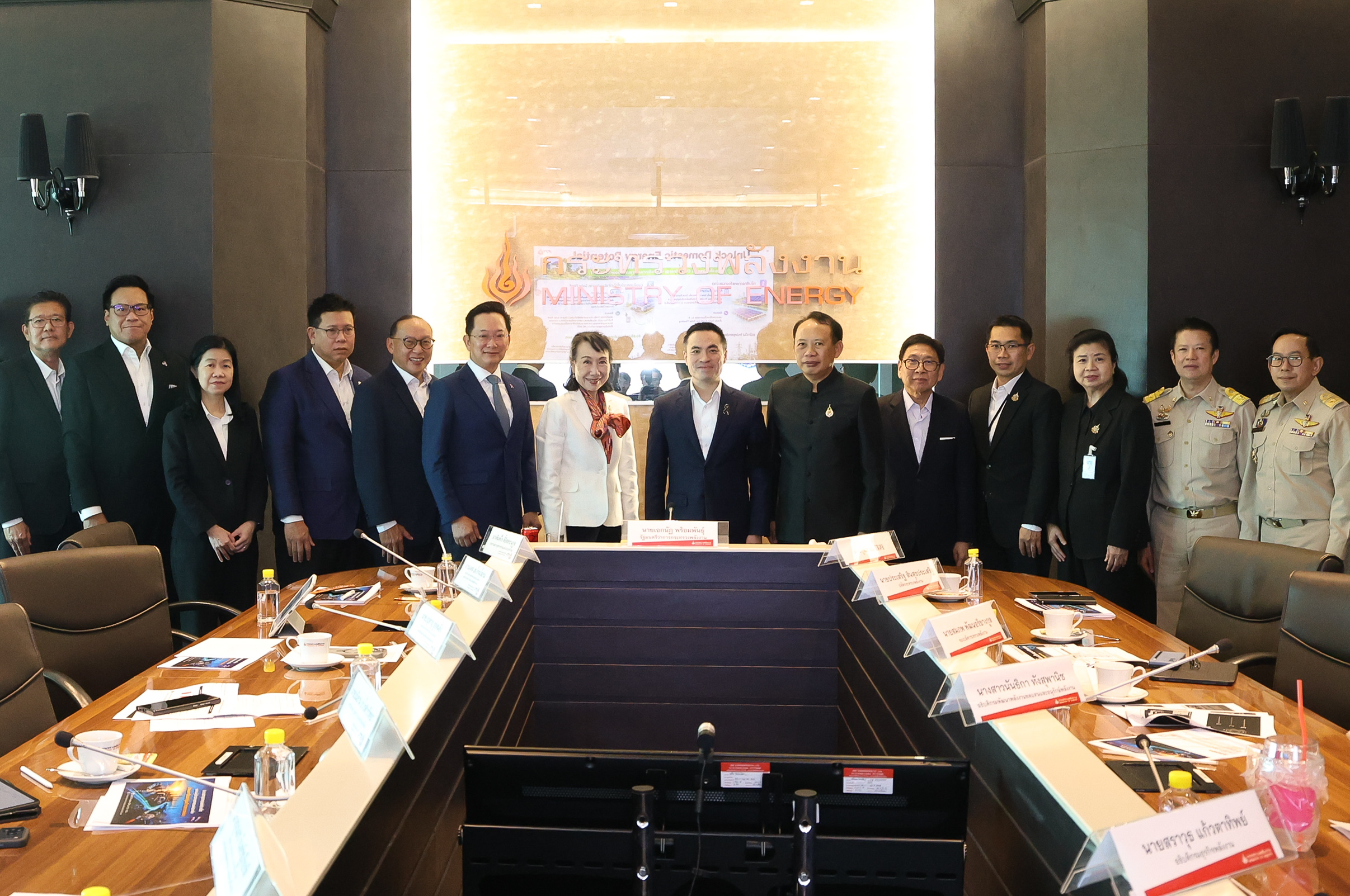 สอท.หารือ”เอกนัฏ”วางแผนยุทธศาสตร์-5i-สร้างความมั่นคงพลังงาน-กลุ่มโรงกลั่นยันน้ำมันเพียงพอ-:-อินโฟเควสท์