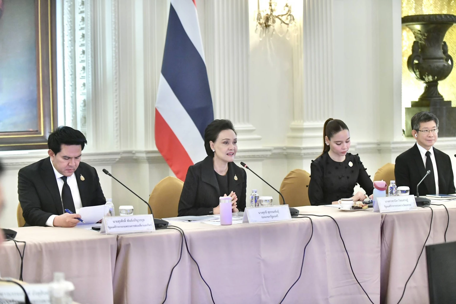 ‘ศุภจี’-ตั้งคณะทำงาน-4-ชุด-ยกระดับฐานราก-อุ้ม-sme-สู้ศึกการค้าโลก