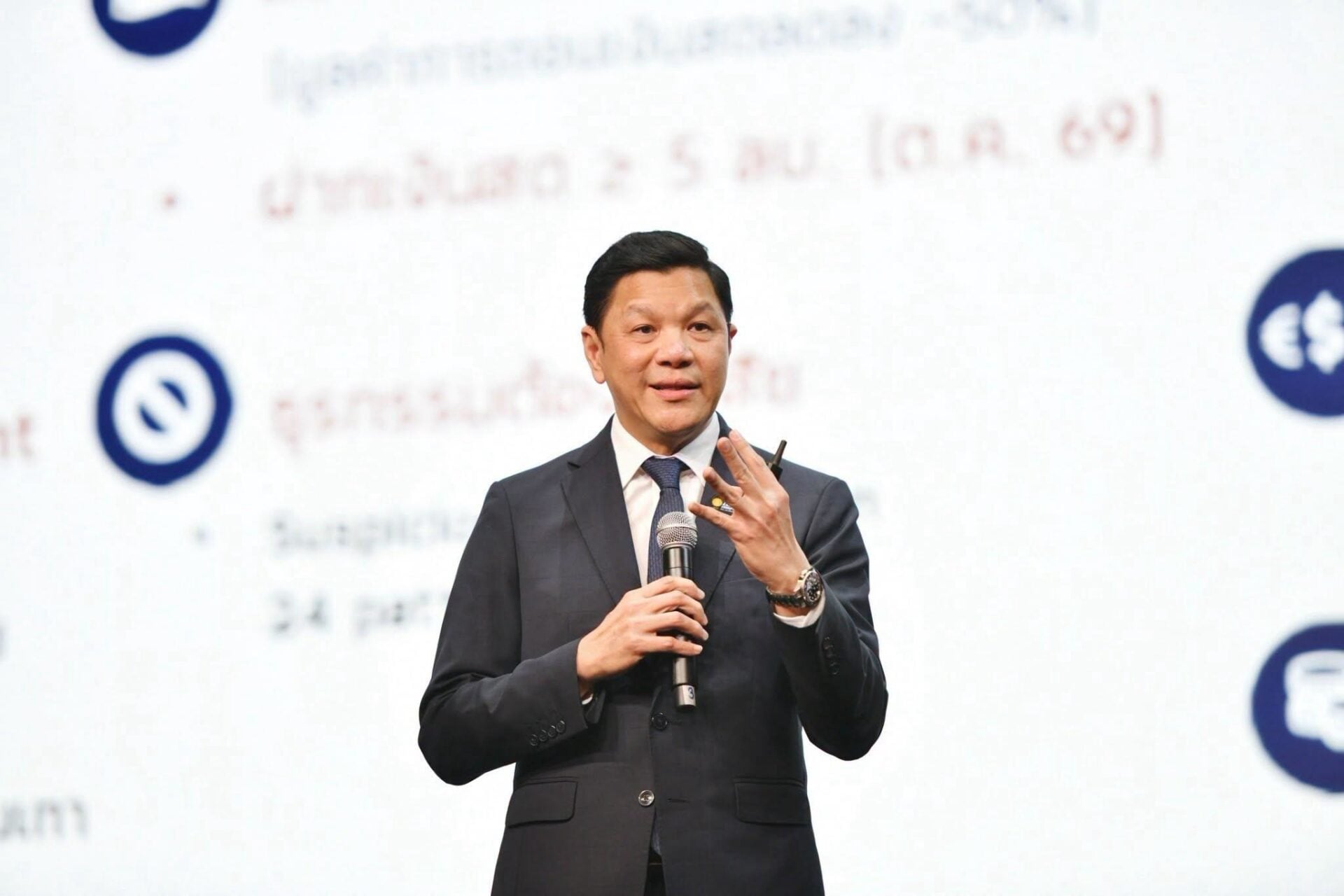 วัดฝีมือ1ปีของ-‘วิทัย-รัตนากร’-พลิกเกมแบงก์ชาติ:ขยับบทบาทปลดล็อกปมศก.ไทย